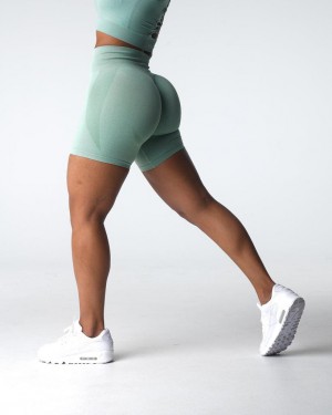 NVGTN Contour Seamless Shorts Dam Olivgröna Gröna | SE300FD