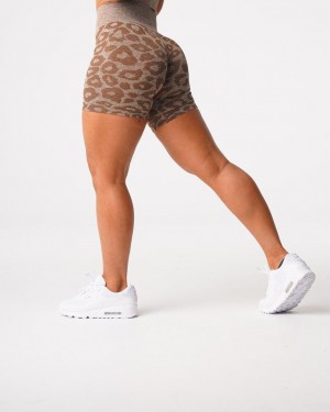 NVGTN Leopard Seamless Shorts Dam Beige | SE404FD